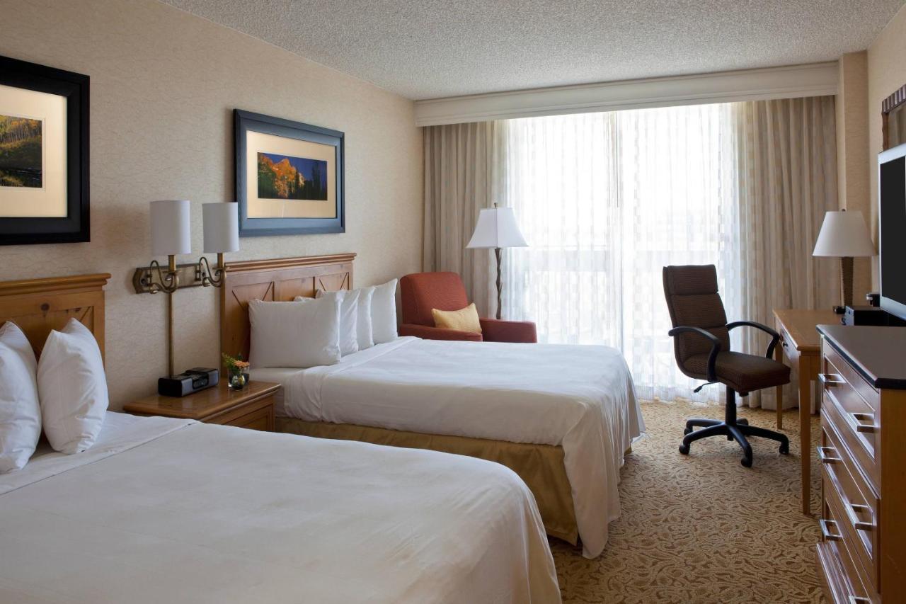 Hotel Denver Marriott West 3*